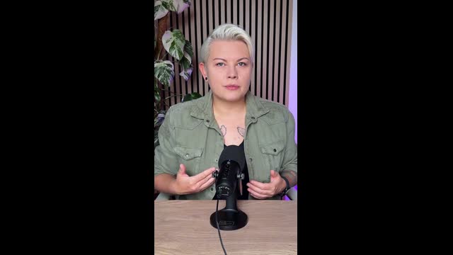 Połykał noże bo kazały mu to robić istoty w jego głowie