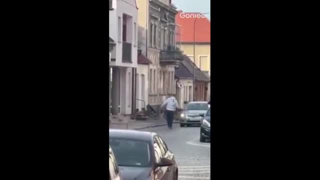 GLOBALNY SYGNAŁ ZOMBIE NADCHODZI. POSŁUCHAJ, CO DZIEJE SIĘ W POLSCE I W CAŁEJ EUROPIE.