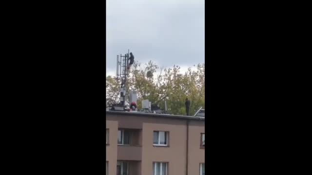 Ludzie nie wiedzą że budują własną machinę zagłady